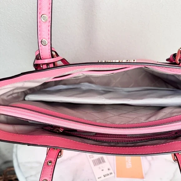 Michael Kors genuine Voyager Large soft Leather Tote BagTea Rose NWT